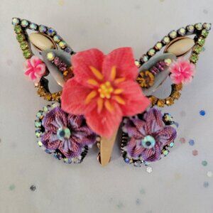 CHENARD ALEXANDRE VINTAGE BUTTERFLY BROOCH W/ MULTICOLOR CRYSTALS & FLOWERS